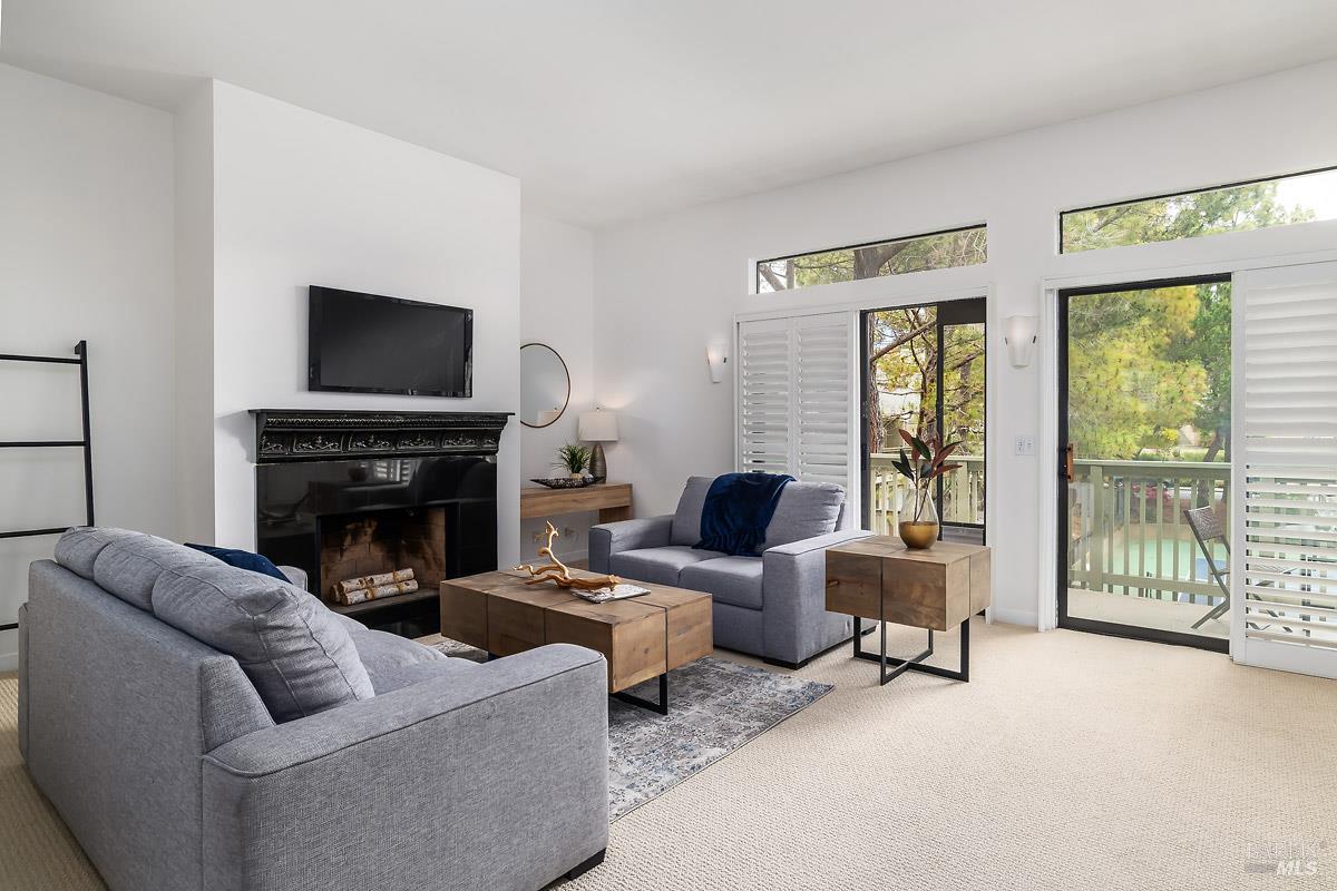 36 Eucalyptus Knoll St