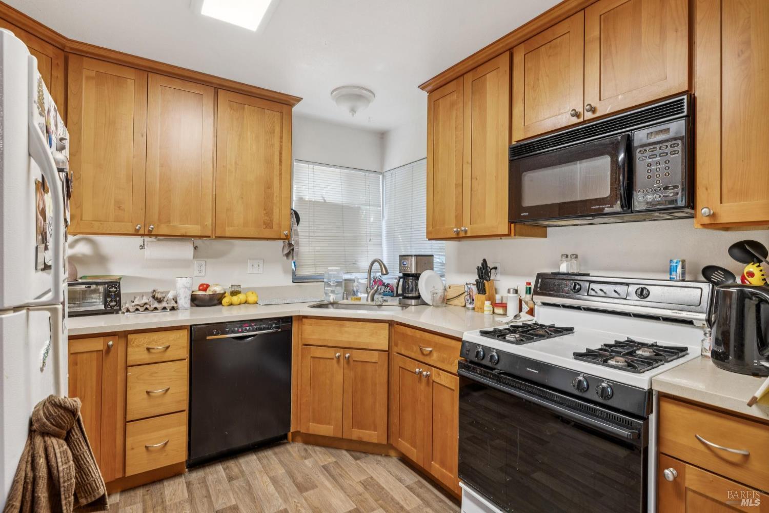 542-548 Horizon Way