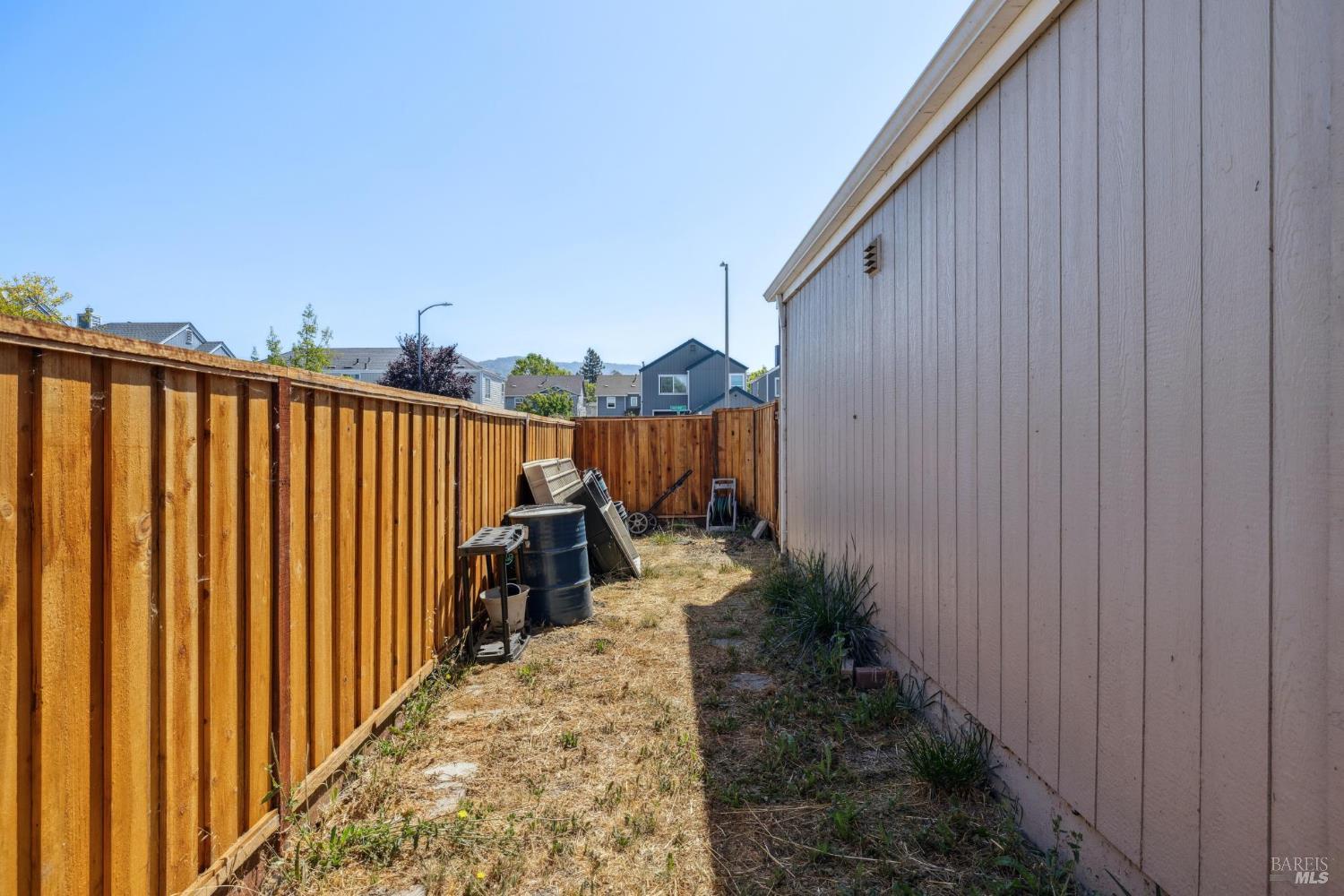 542-548 Horizon Way