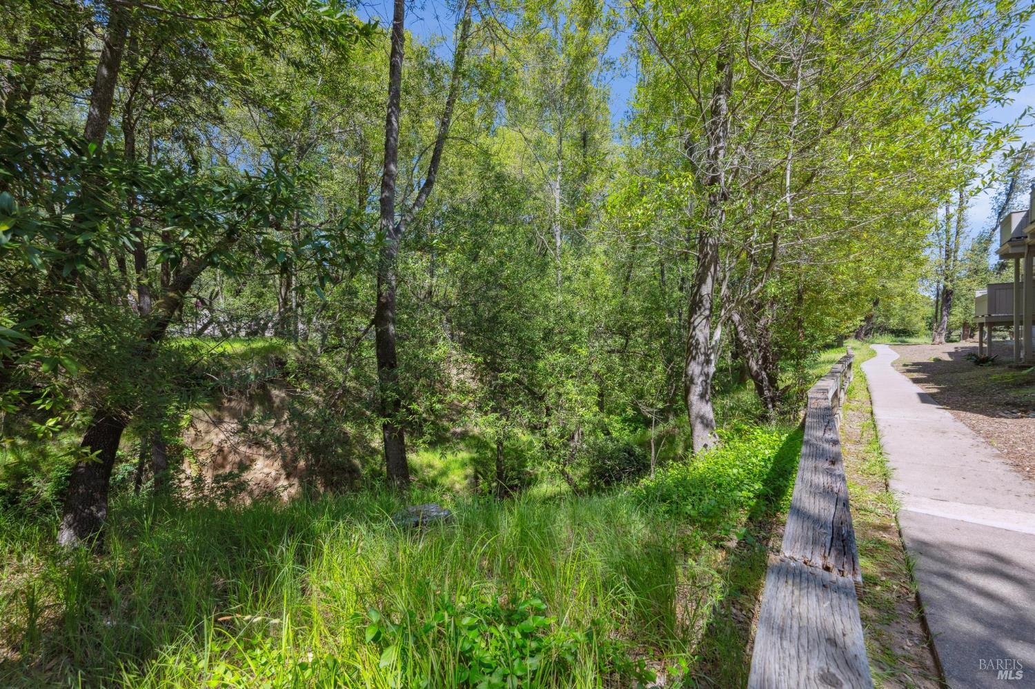 121 Quail Ct