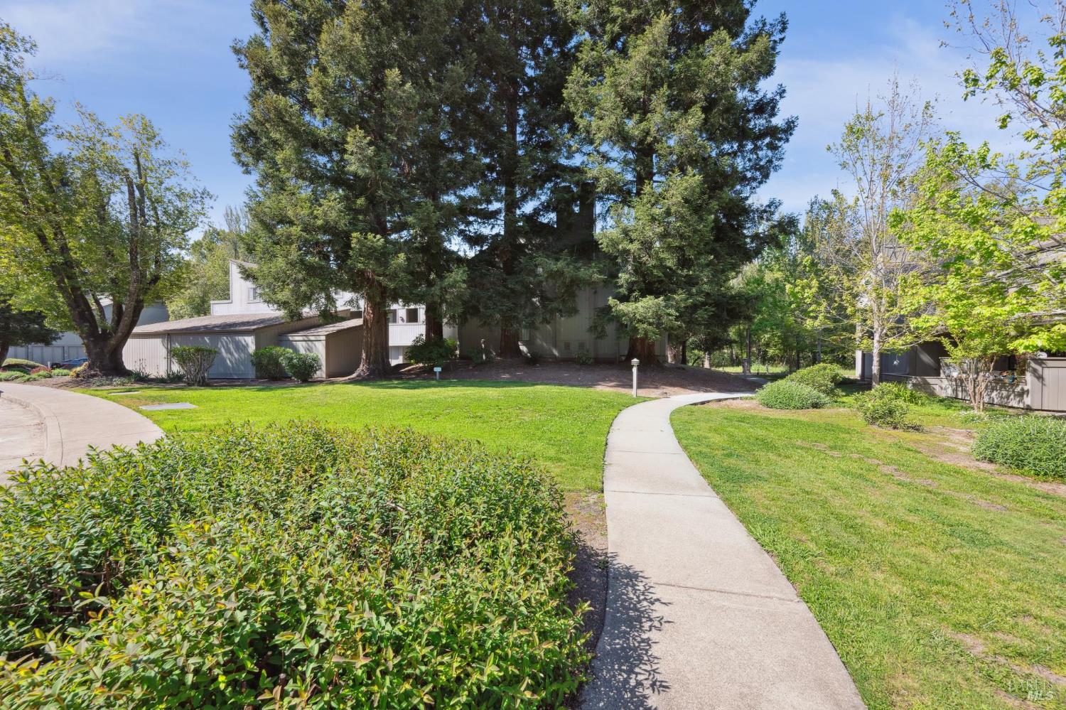 121 Quail Ct
