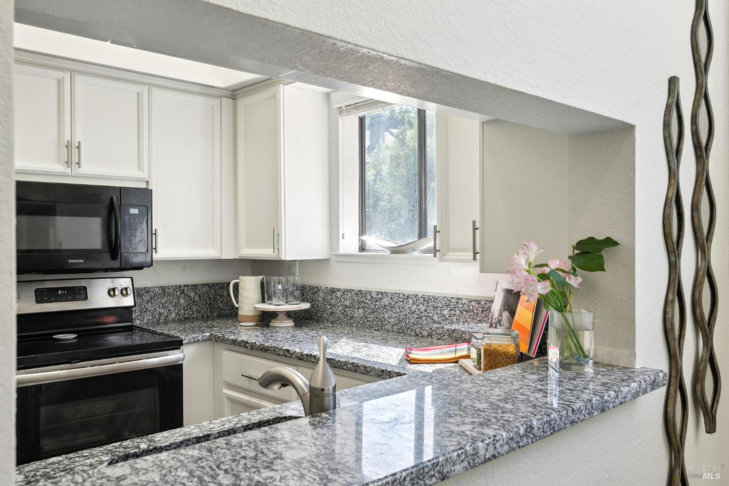 121 Quail Ct