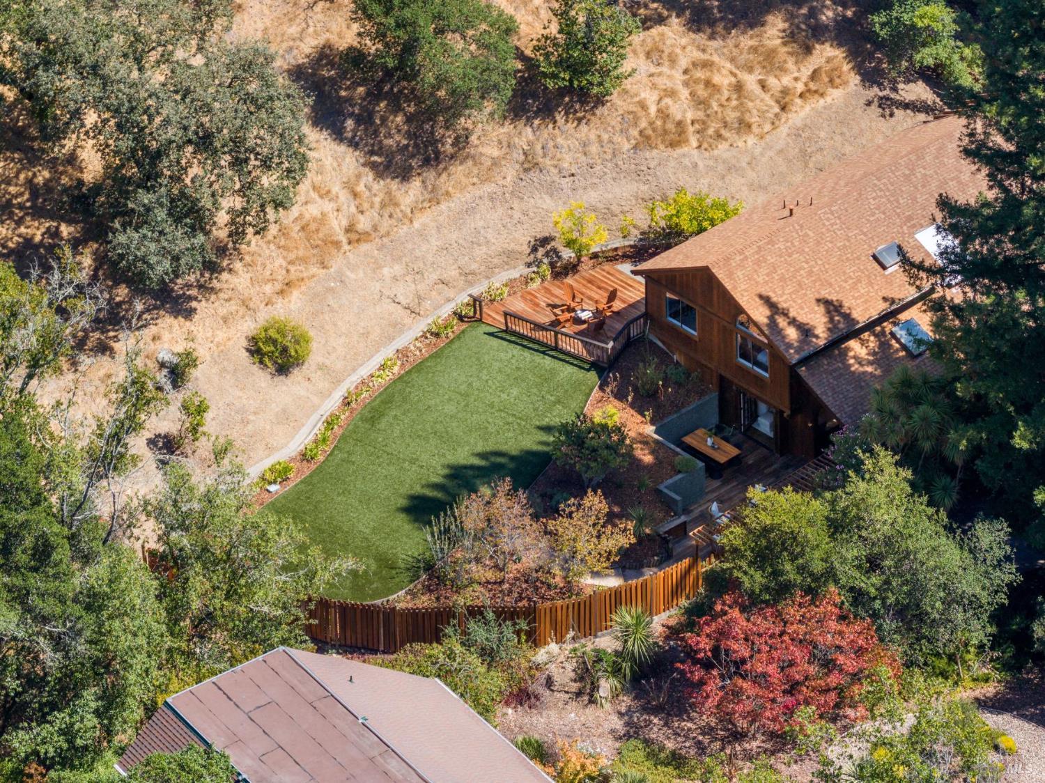 14 Oak Forest Rd