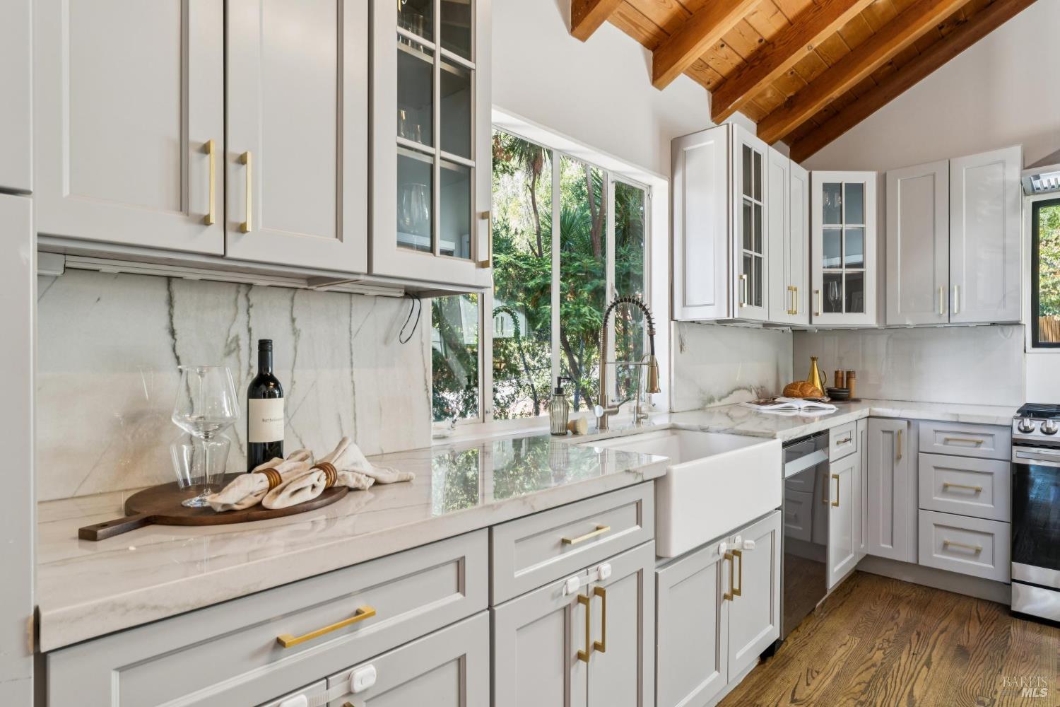 14 Oak Forest Rd