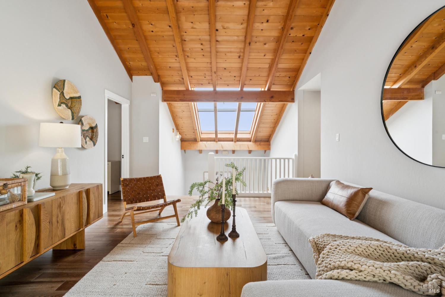 14 Oak Forest Rd