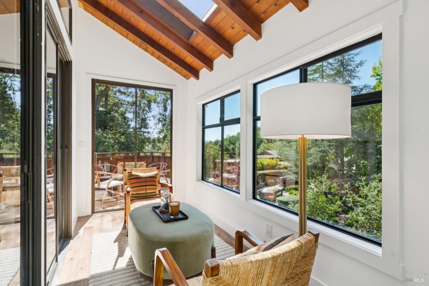 14 Oak Forest Rd