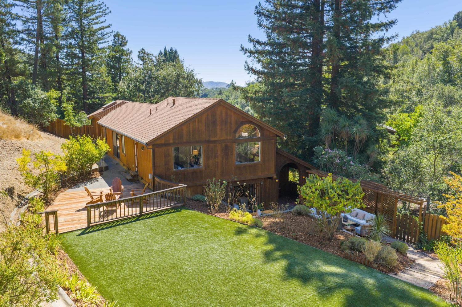 14 Oak Forest Rd