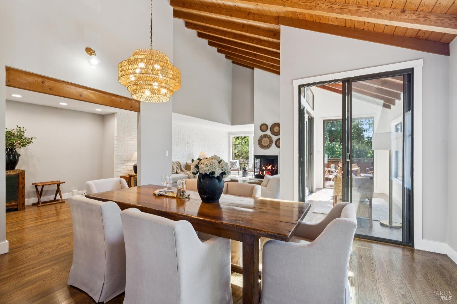 14 Oak Forest Rd