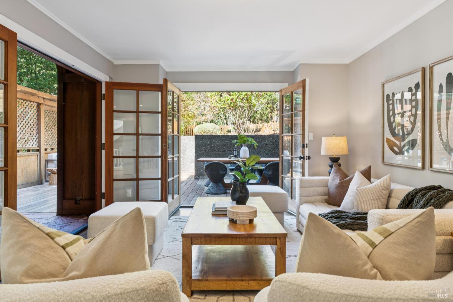 14 Oak Forest Rd