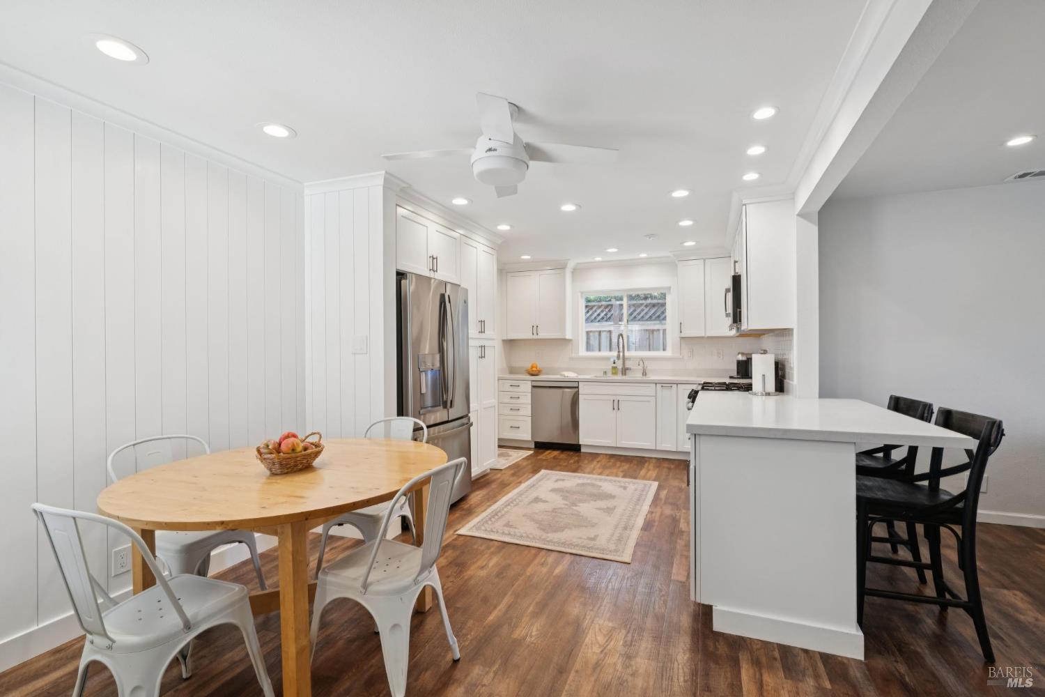 73 Alta Dr