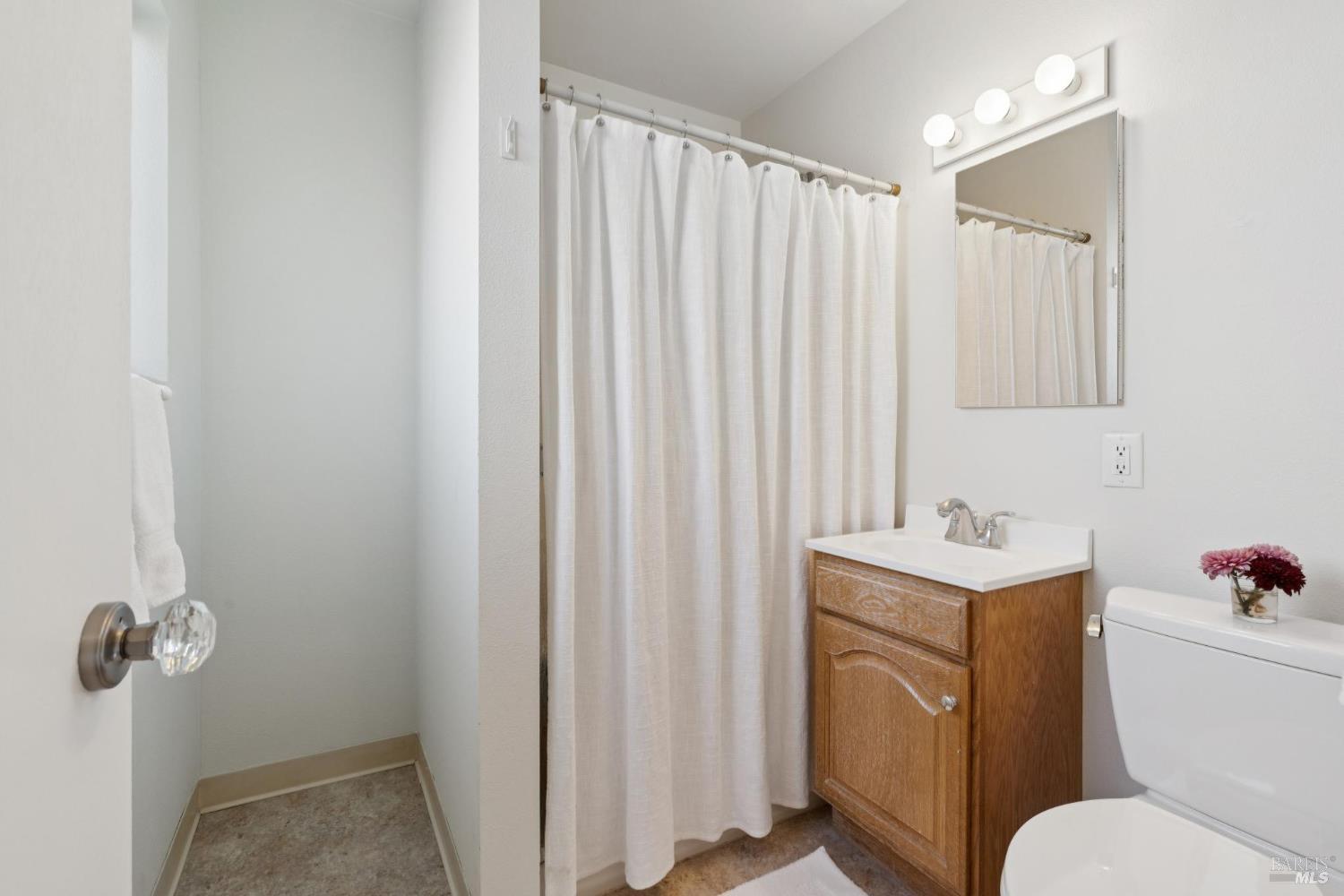 73 Alta Dr