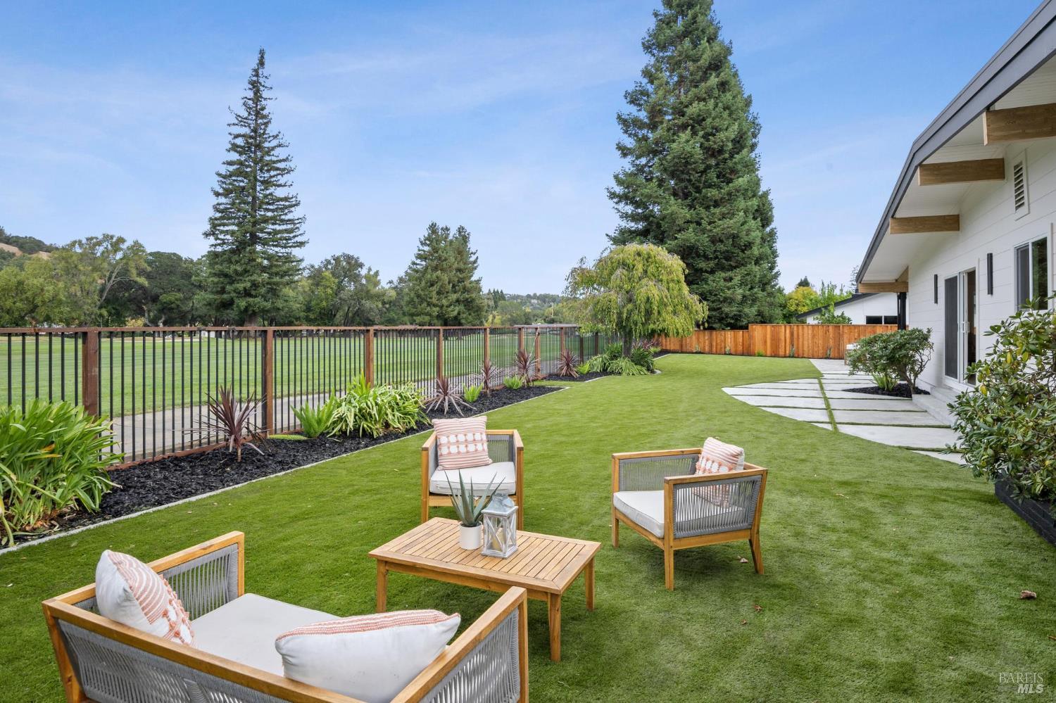 130 Fairway Dr