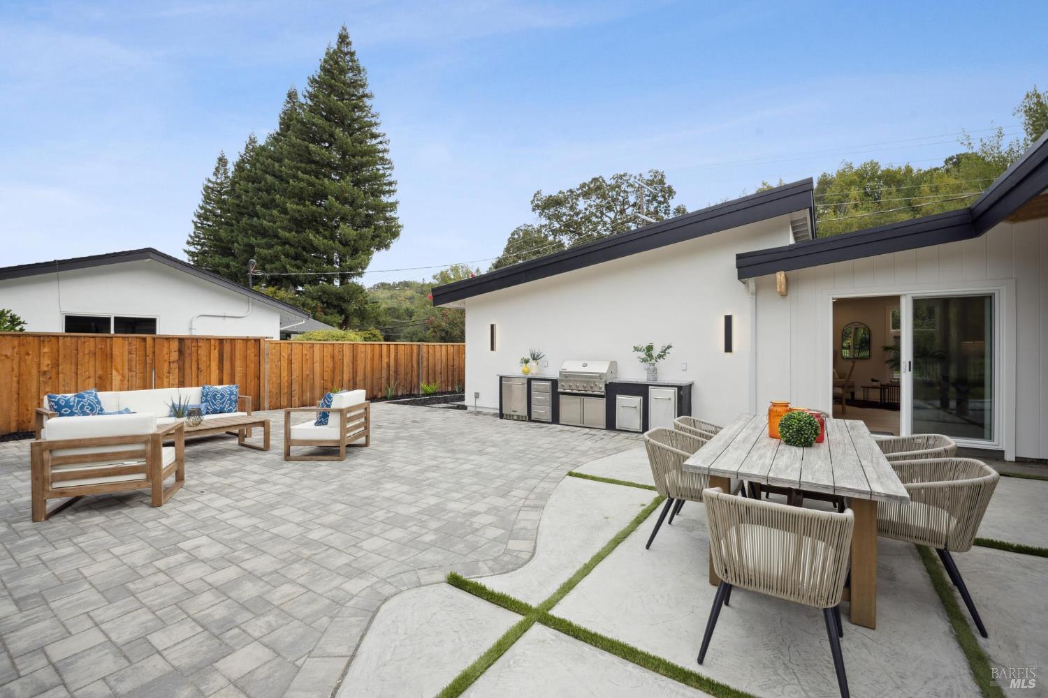 130 Fairway Dr