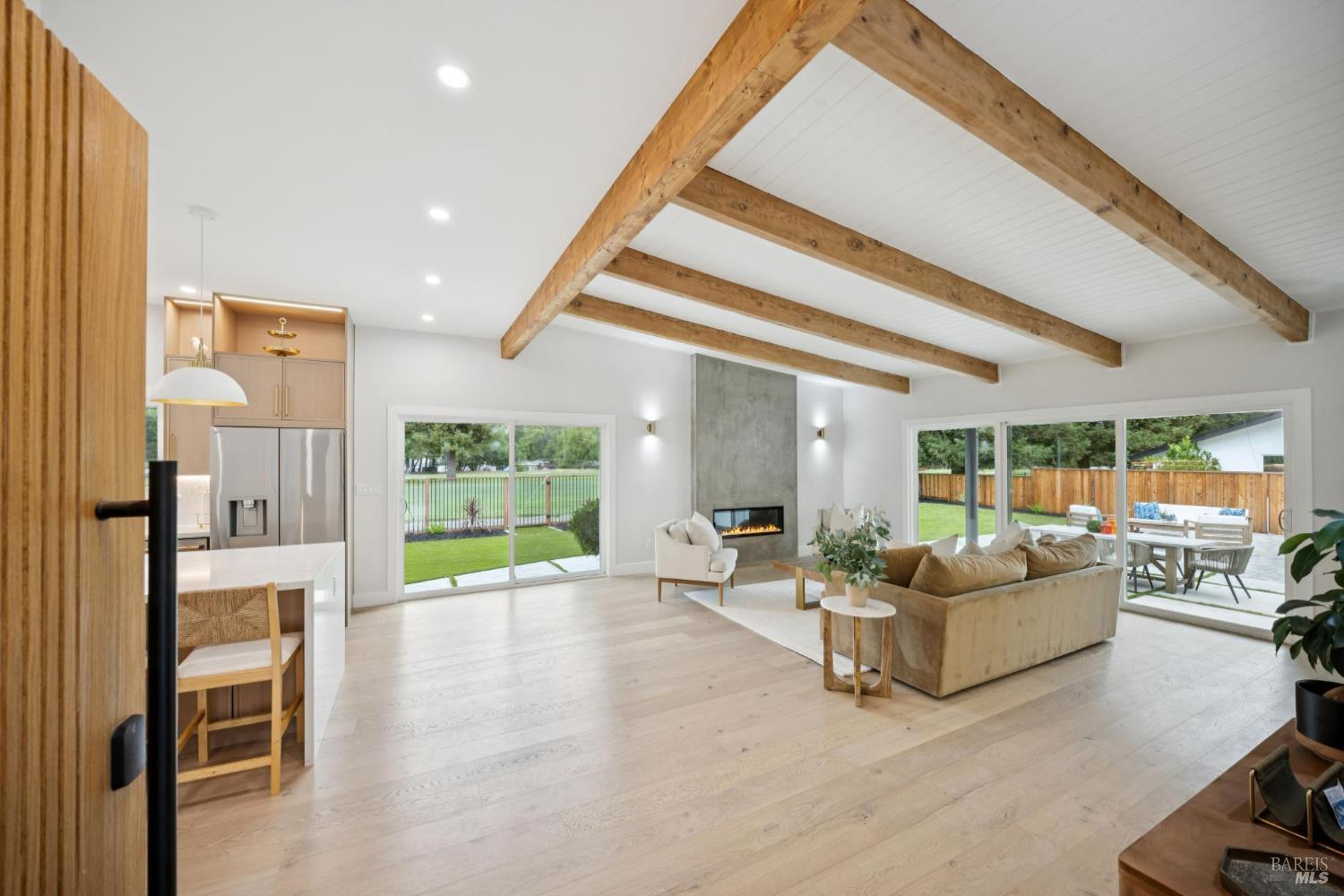 130 Fairway Dr