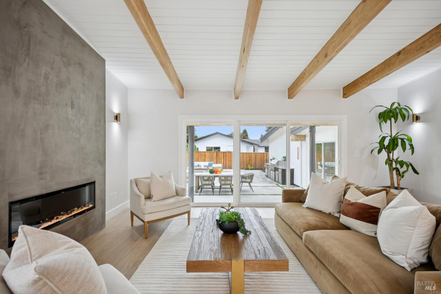 130 Fairway Dr