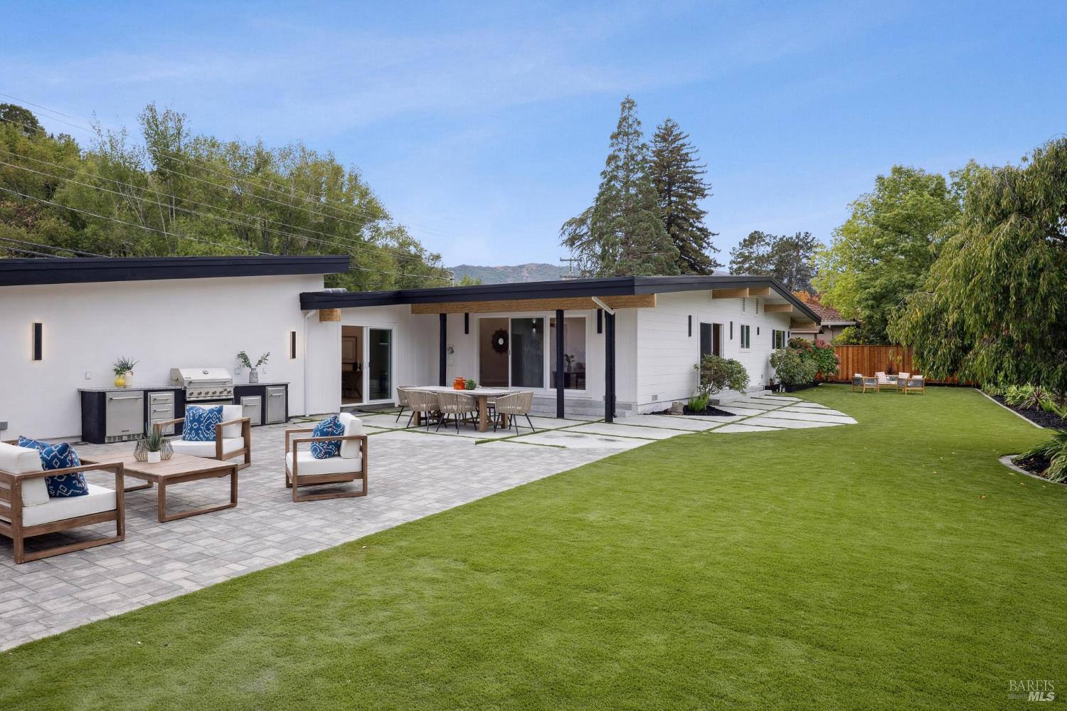 130 Fairway Dr