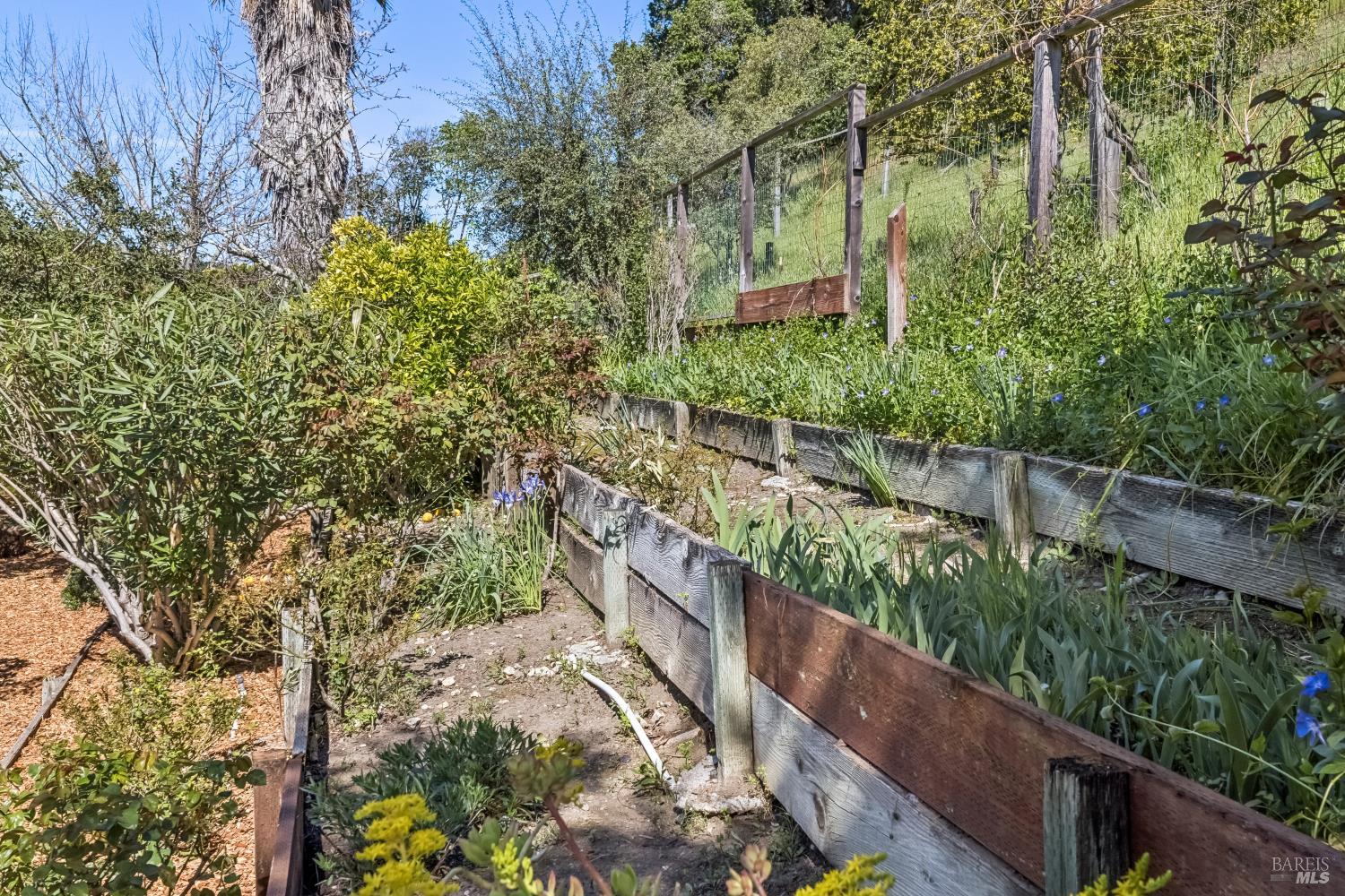 320 Alameda De La Loma