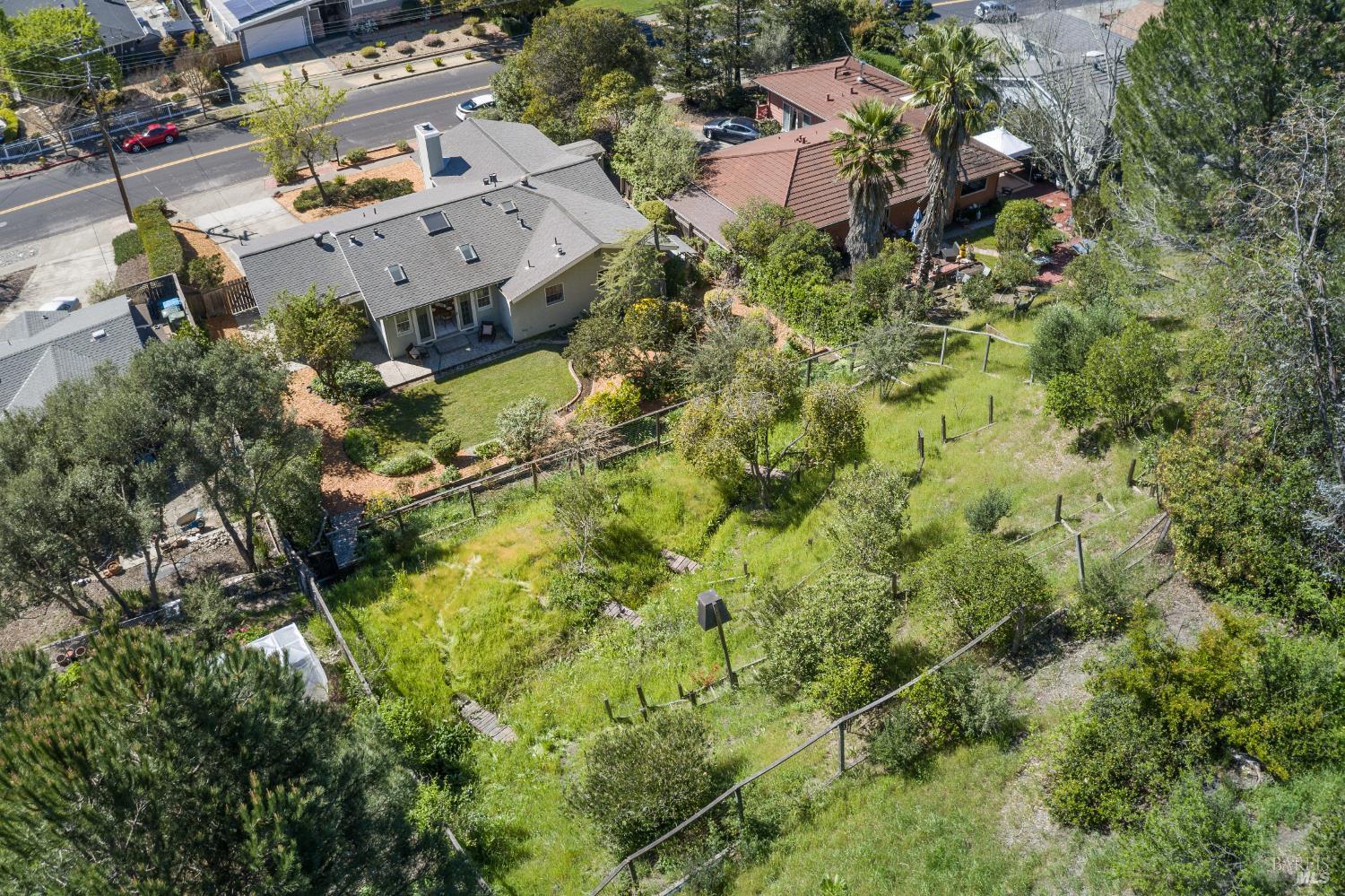 320 Alameda De La Loma