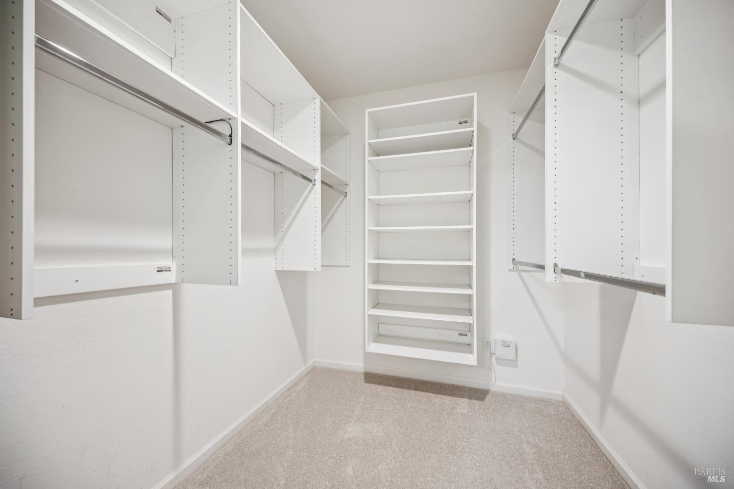 320 Alameda De La Loma