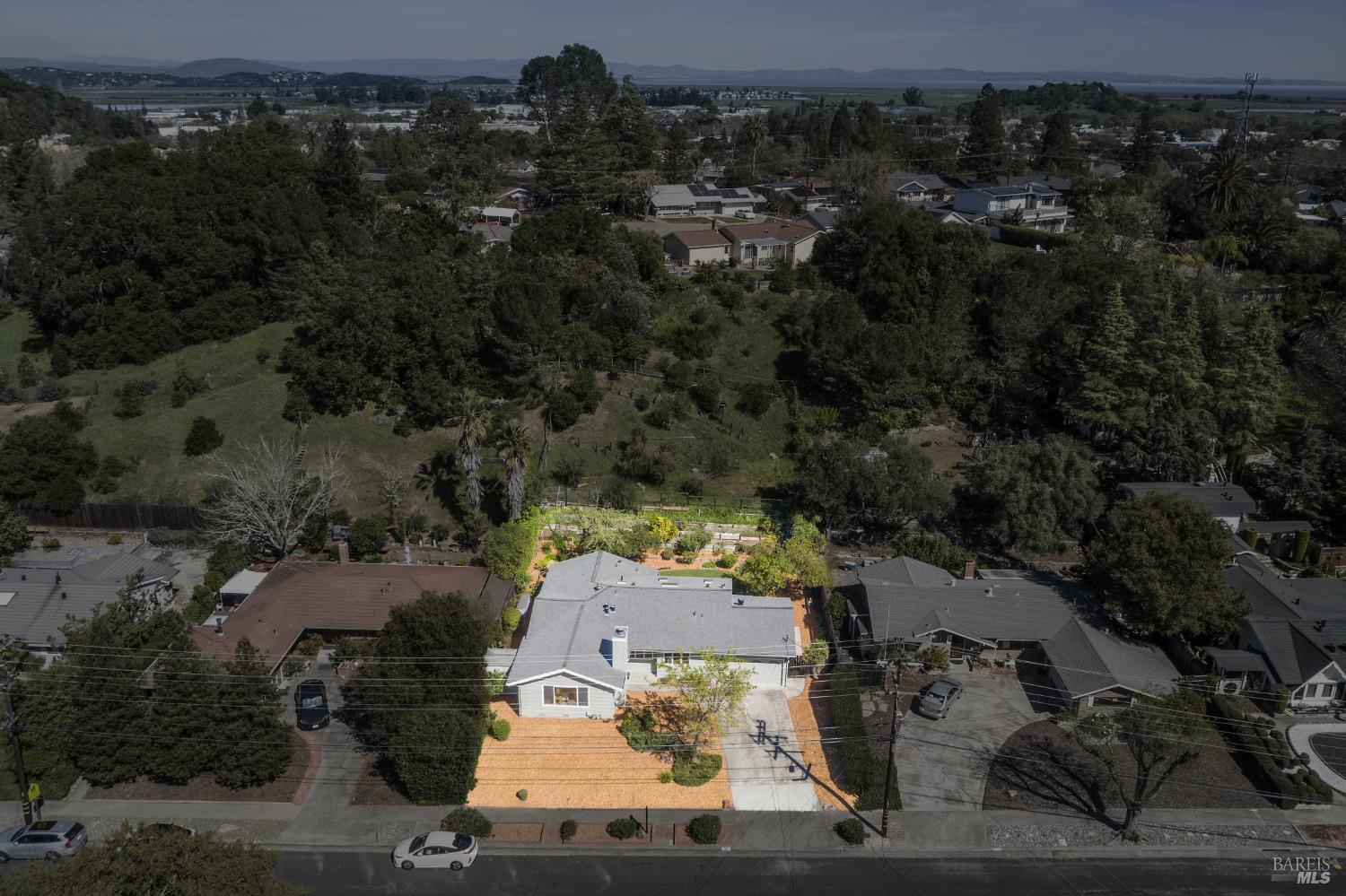 320 Alameda De La Loma