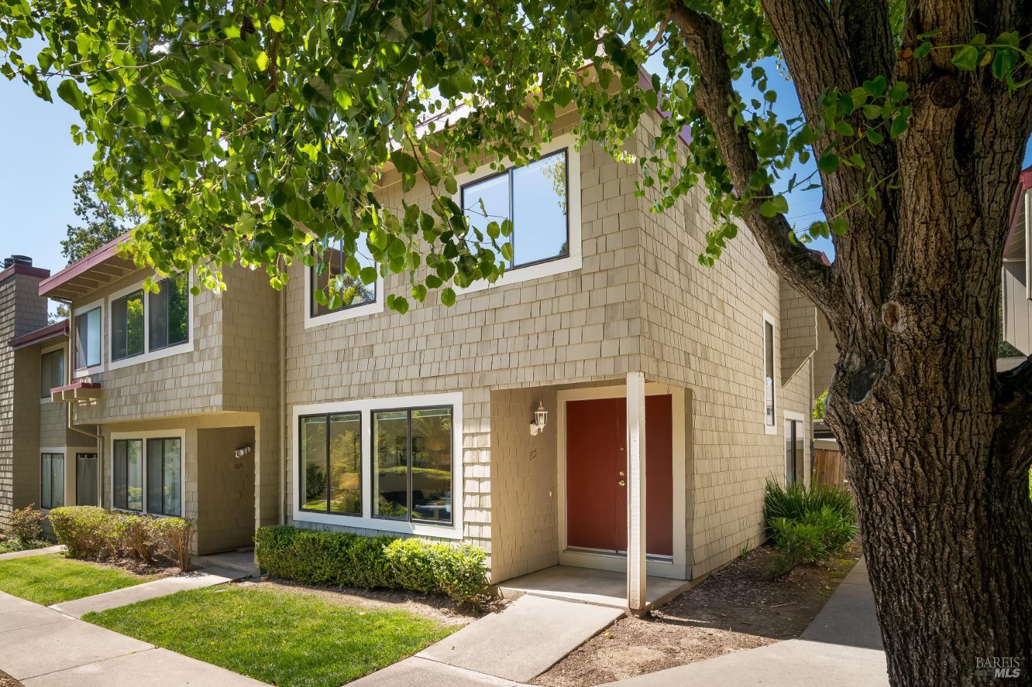 307 Scotia Lane