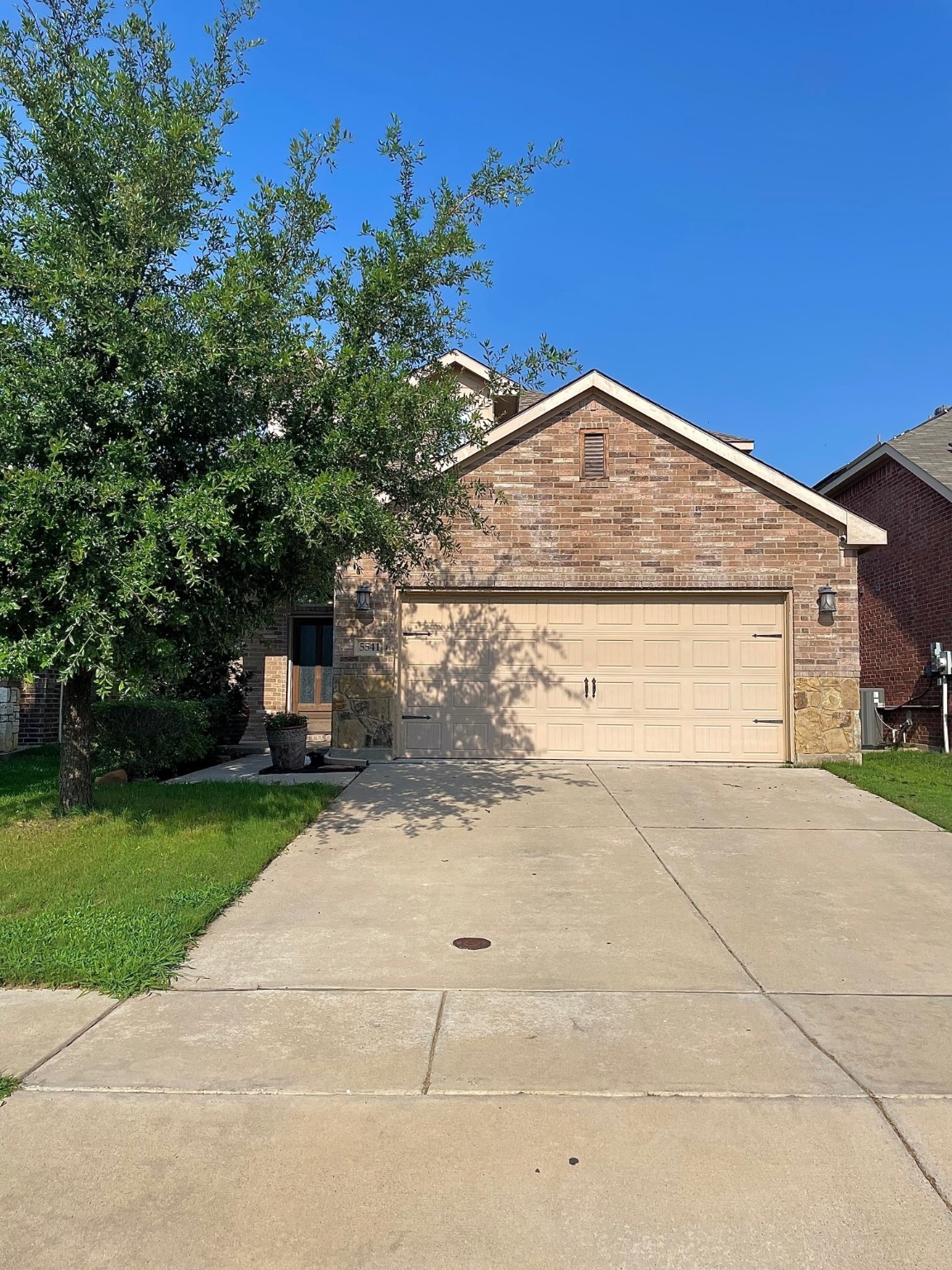 5541 Thunder Bay Drive