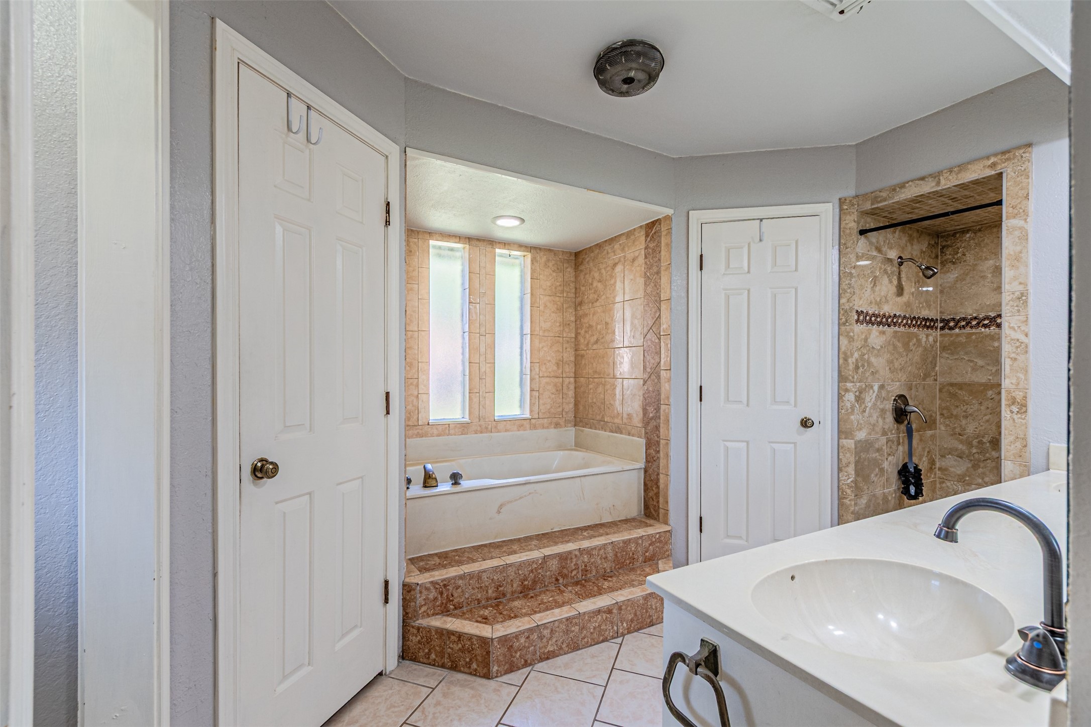 7509 Pear Tree Lane