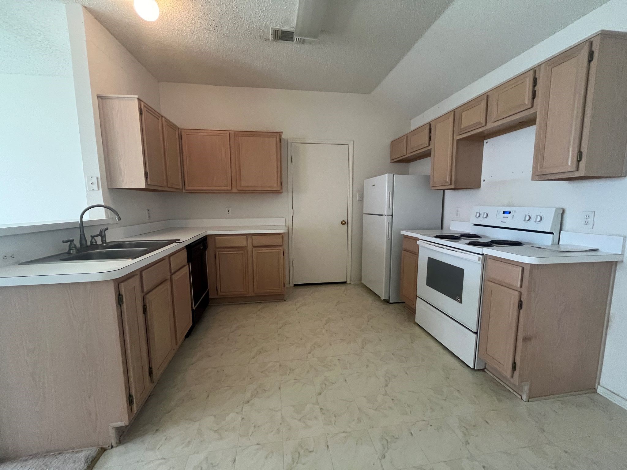 3141 Twisted Vine Lane