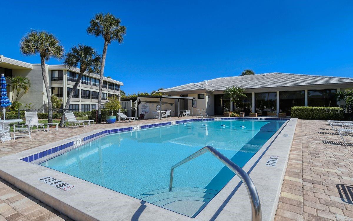 19 WHISPERING SANDS DR #303