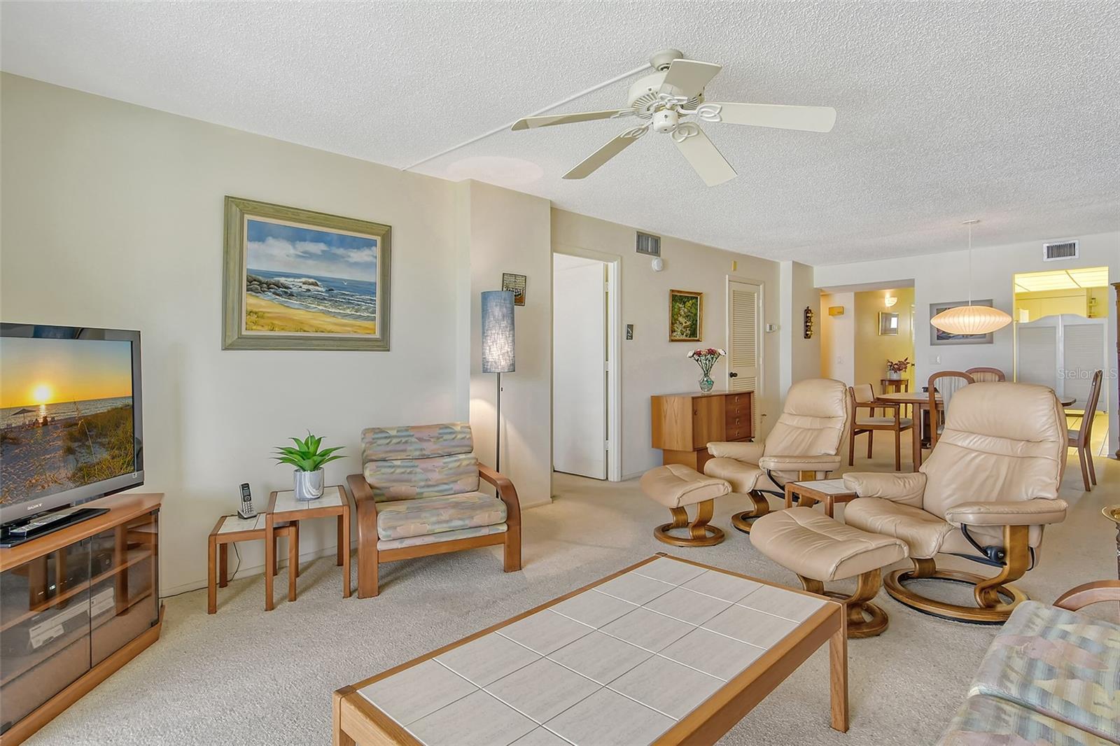 19 WHISPERING SANDS DR #303