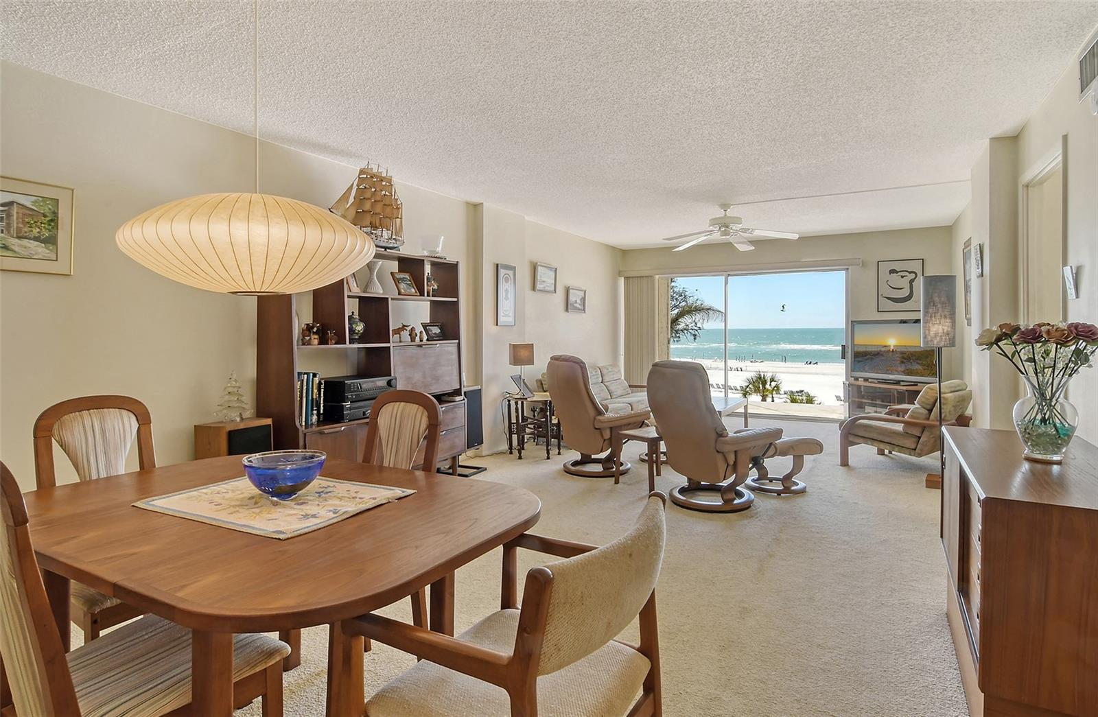 19 WHISPERING SANDS DR #303