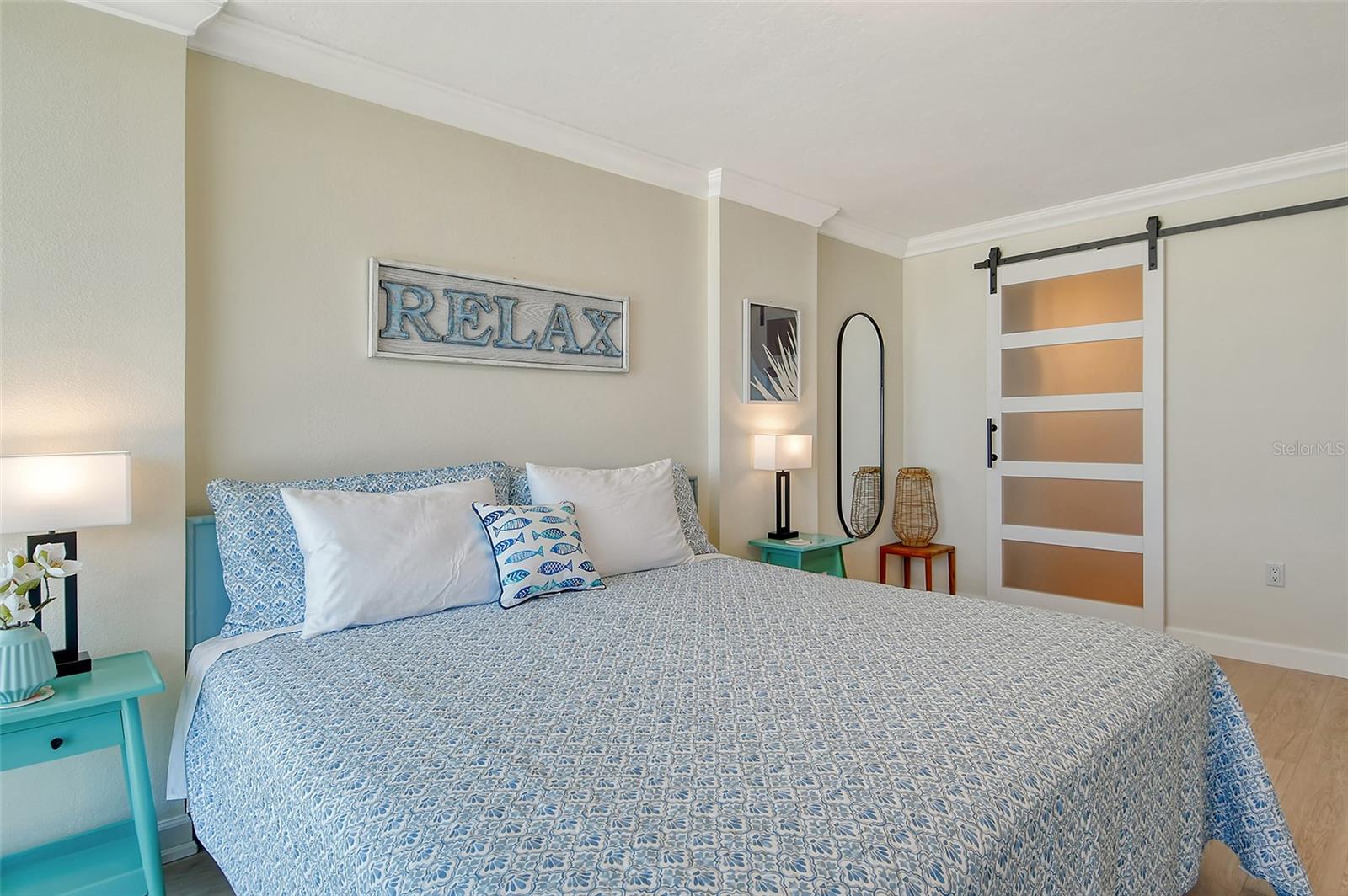 20 WHISPERING SANDS DR #406