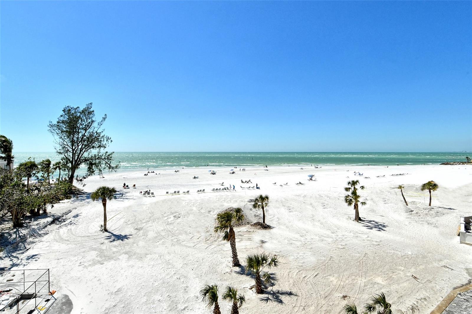 20 WHISPERING SANDS DR #406