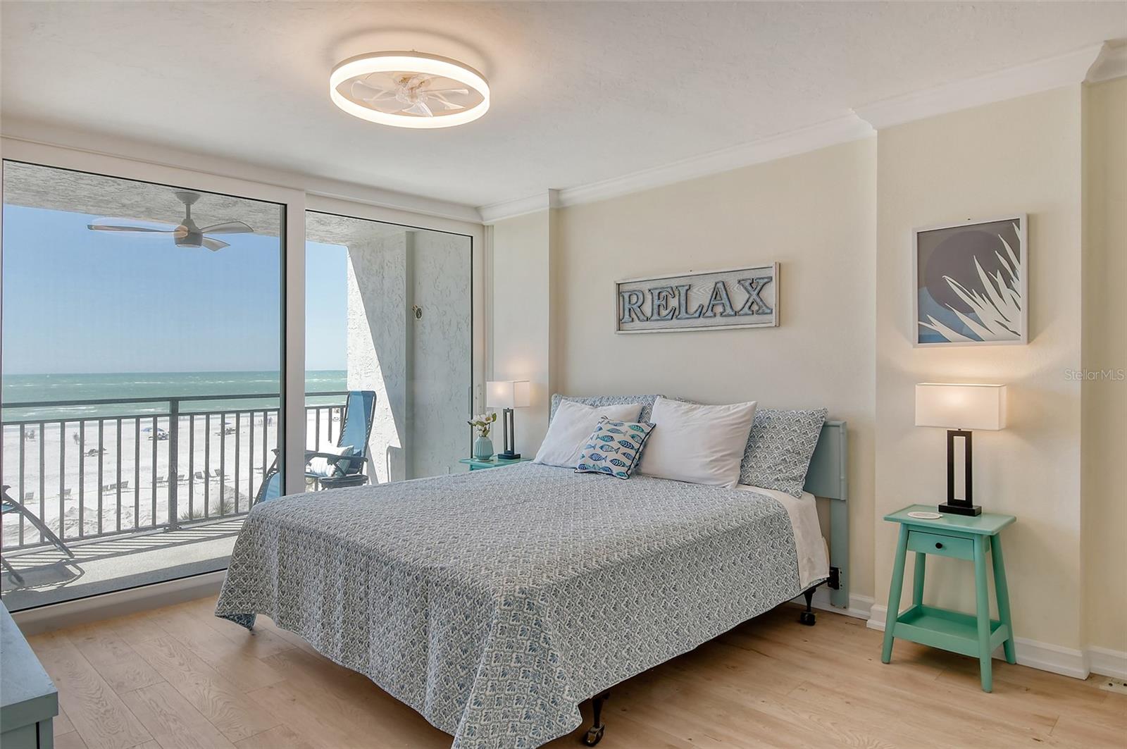 20 WHISPERING SANDS DR #406