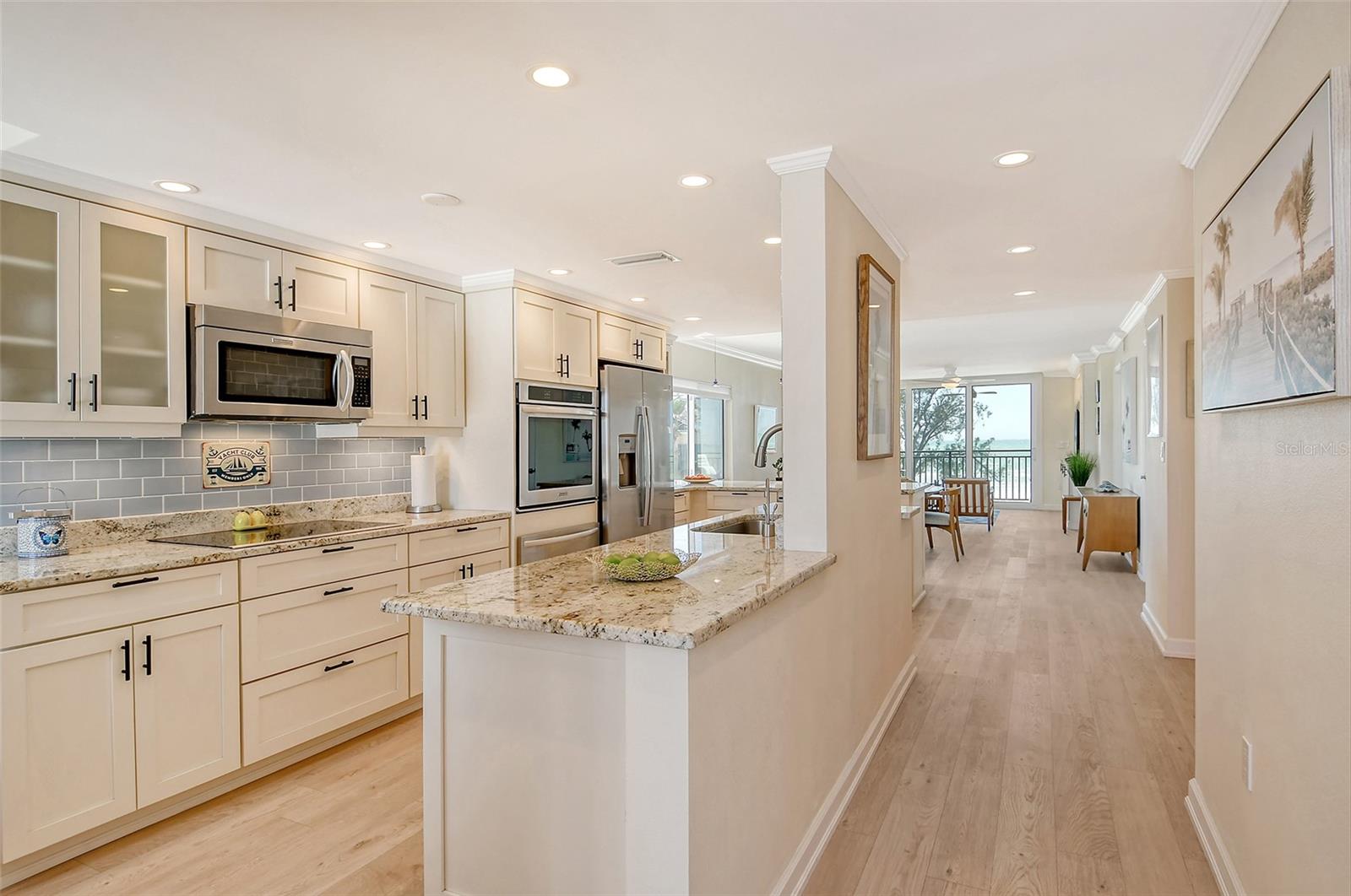 20 WHISPERING SANDS DR #406