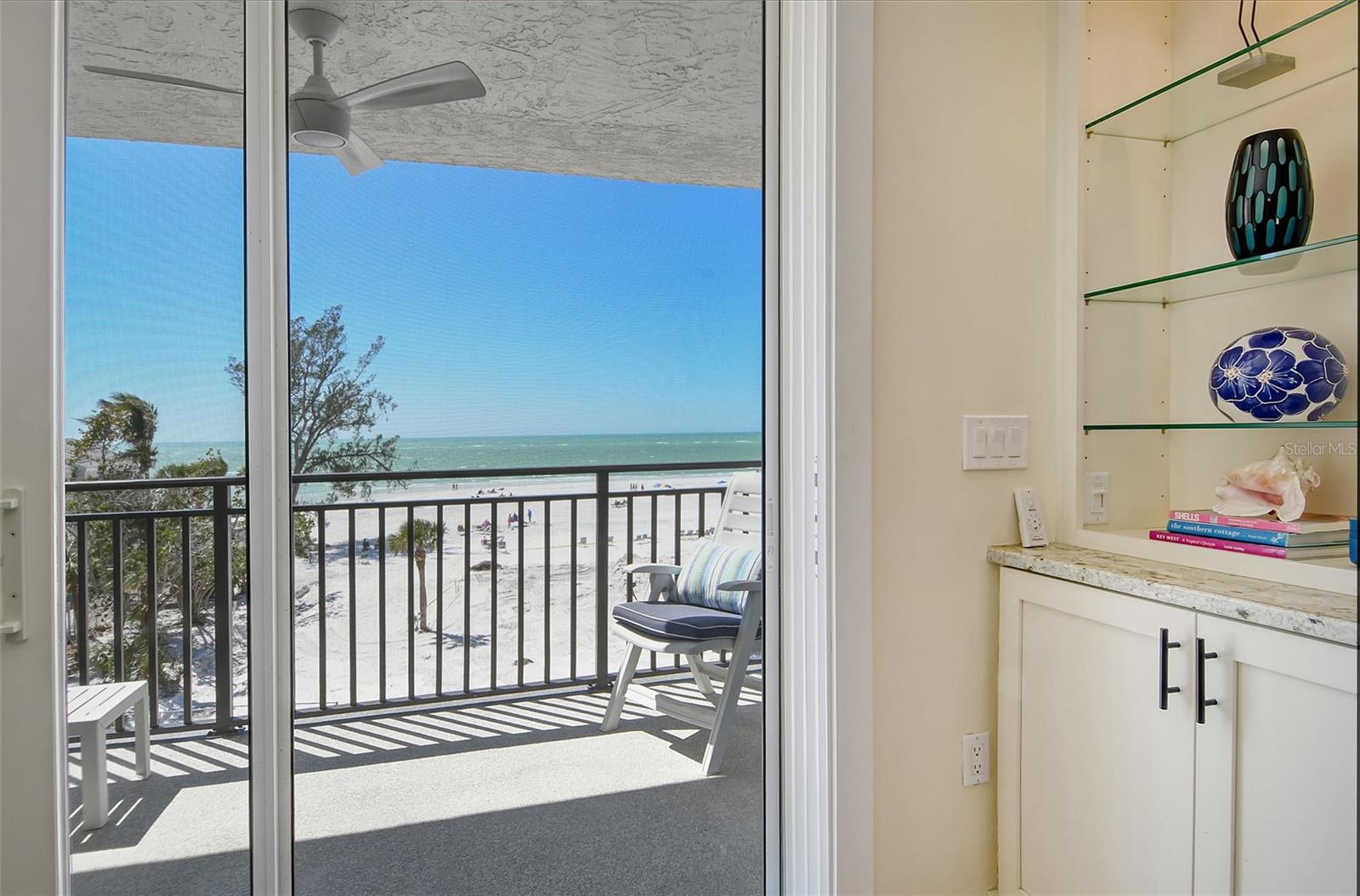 20 WHISPERING SANDS DR #406