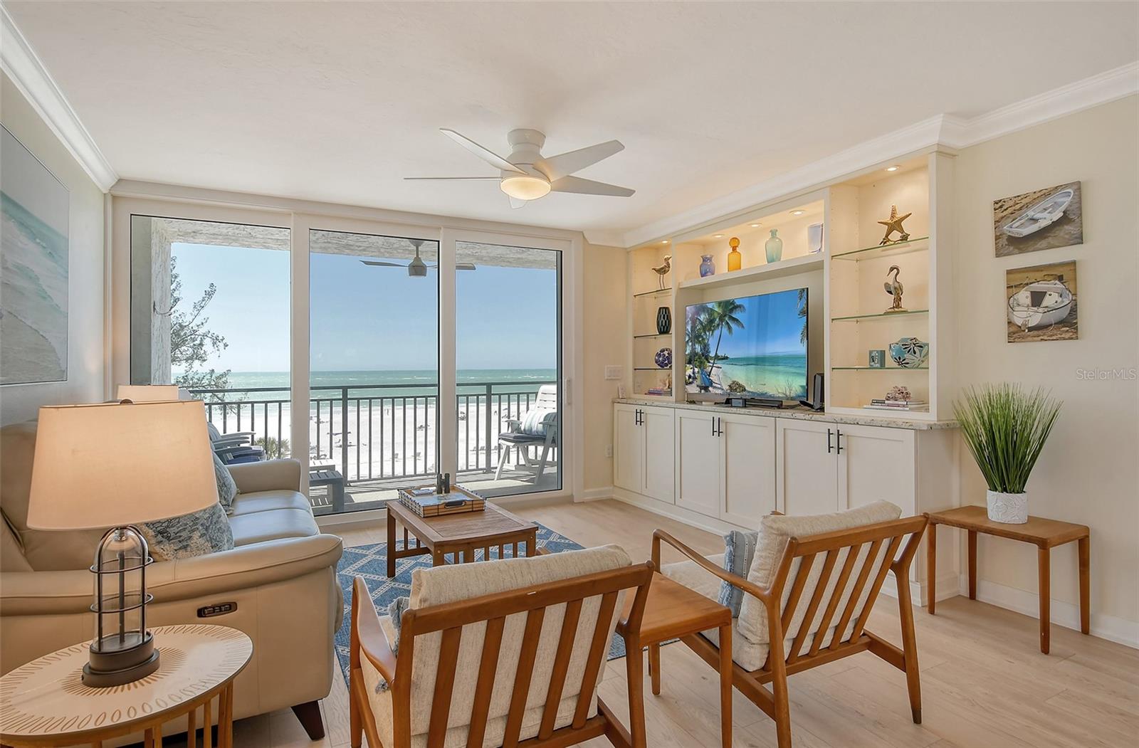 20 WHISPERING SANDS DR #406