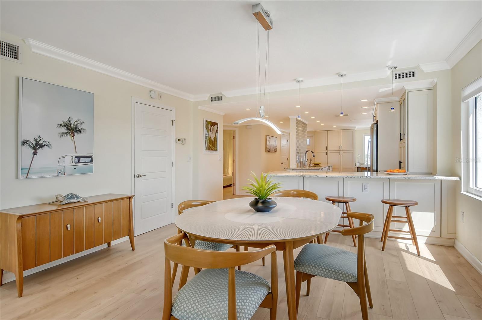 20 WHISPERING SANDS DR #406