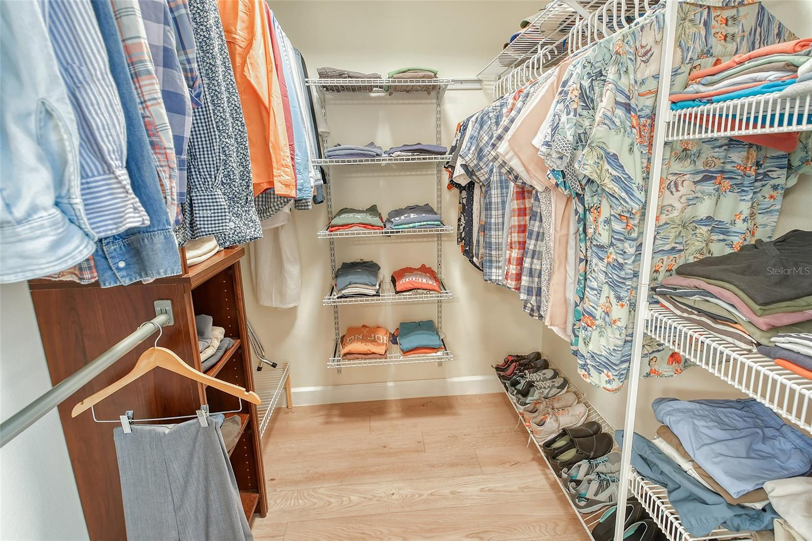 20 WHISPERING SANDS DR #406