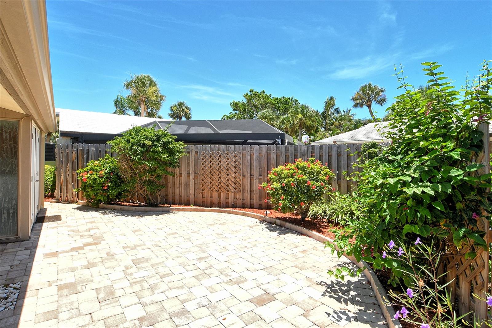 104 WHISPERING SANDS DR #V27