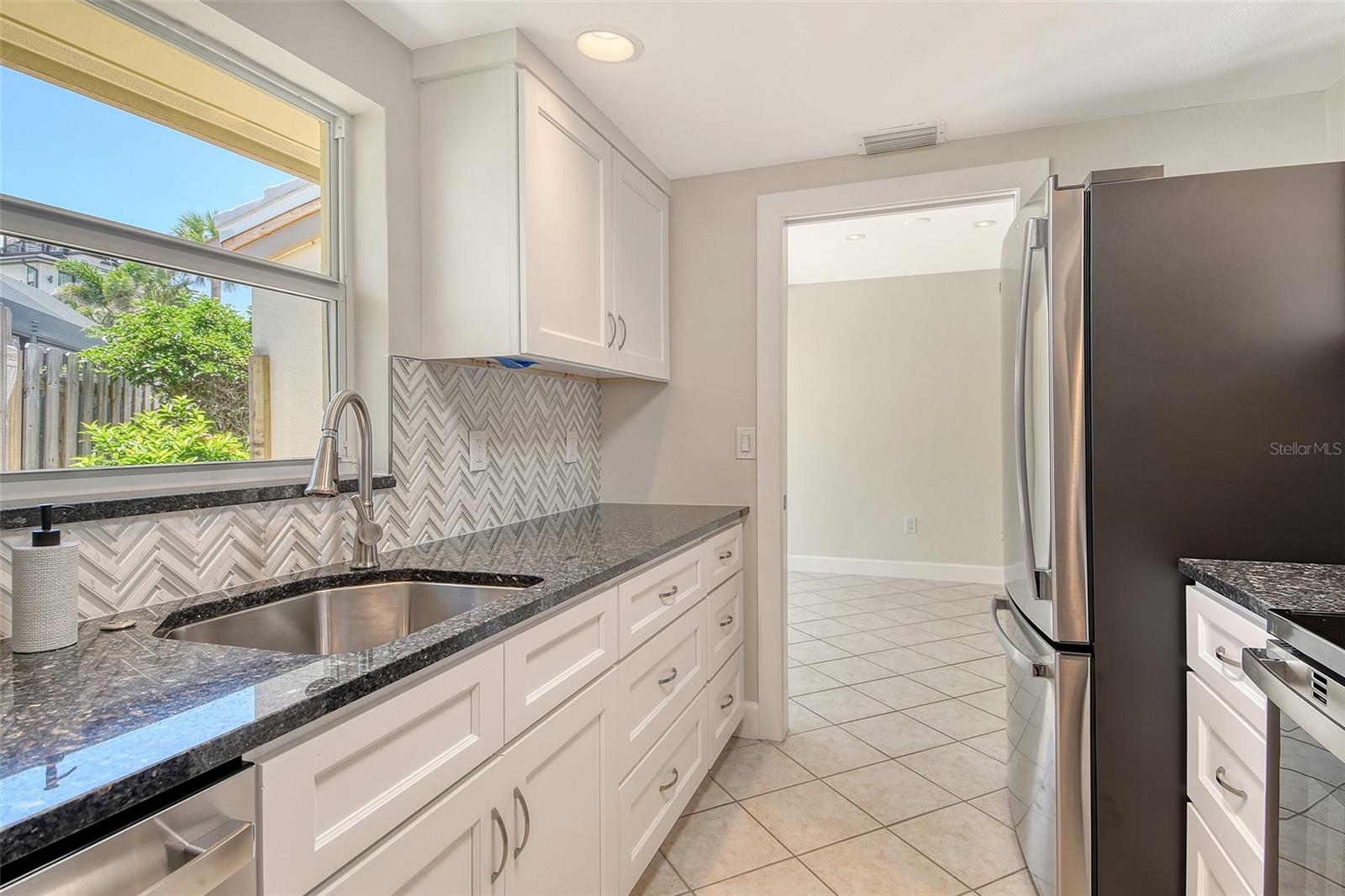 104 WHISPERING SANDS DR #V27