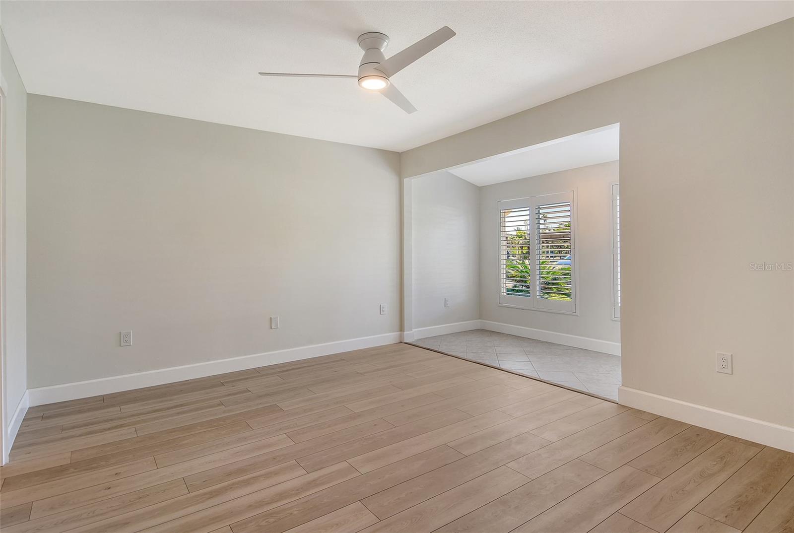 104 WHISPERING SANDS DR #V27