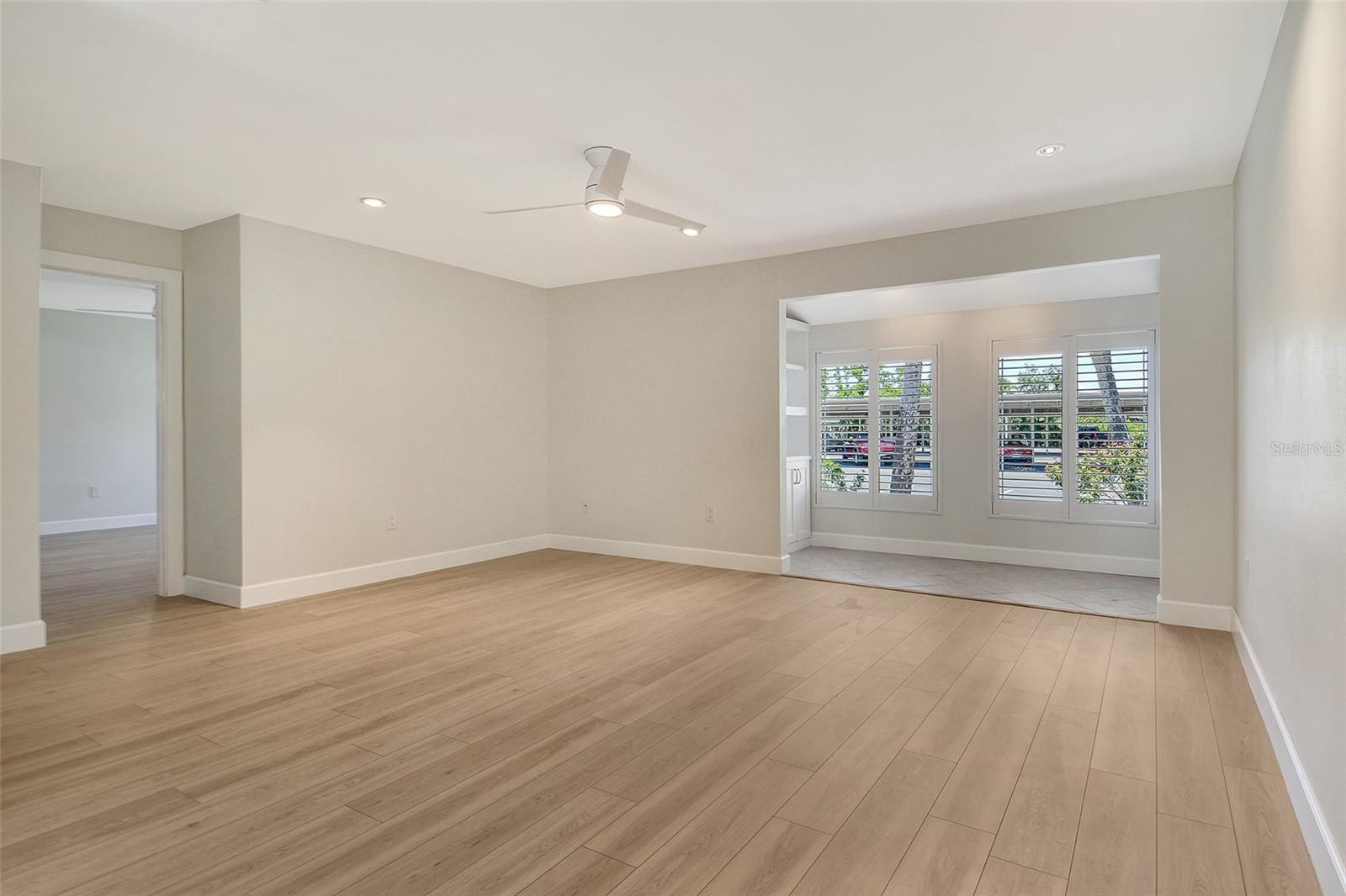 104 WHISPERING SANDS DR #V27