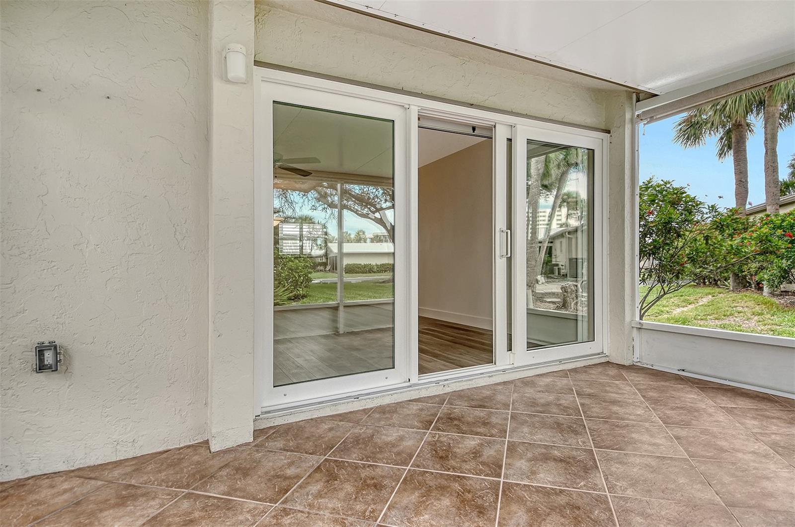 119 WHISPERING SANDS CIR #V36