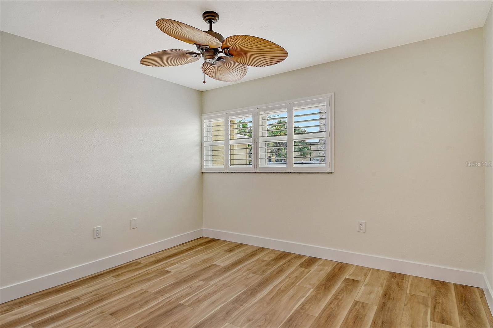 119 WHISPERING SANDS CIR #V36