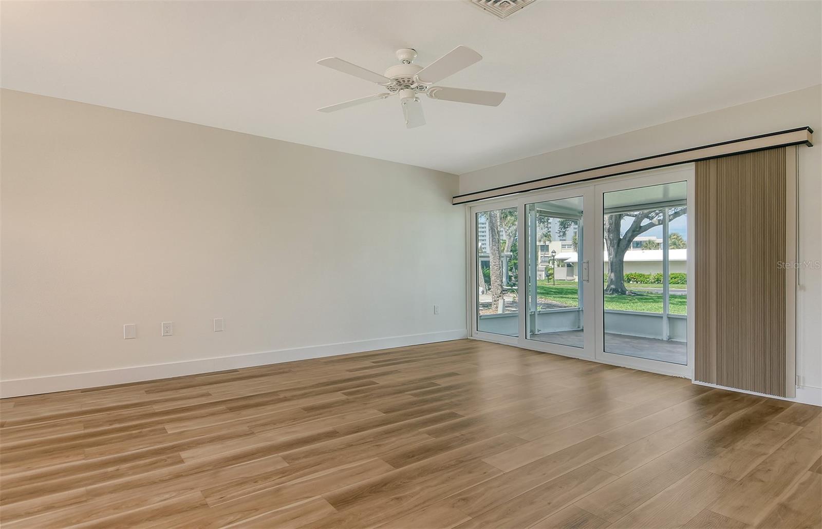 119 WHISPERING SANDS CIR #V36