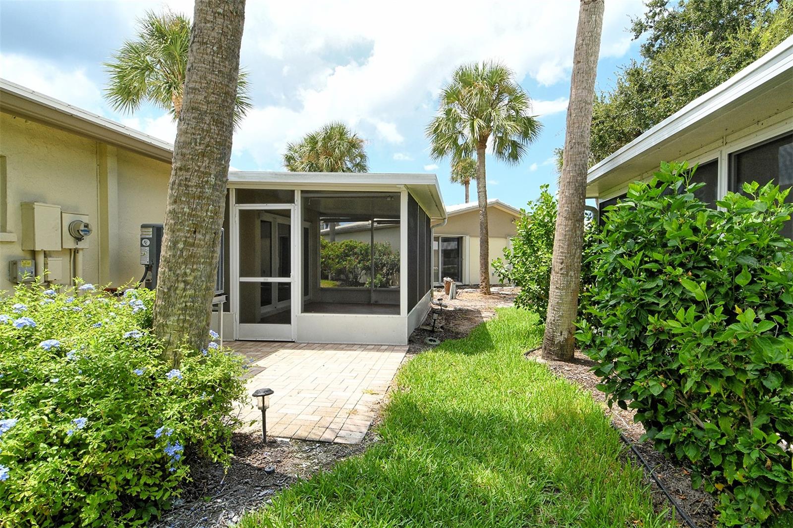119 WHISPERING SANDS CIR #V36