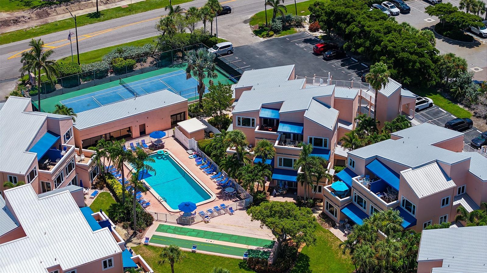 4725 GULF OF MEXICO DR #212