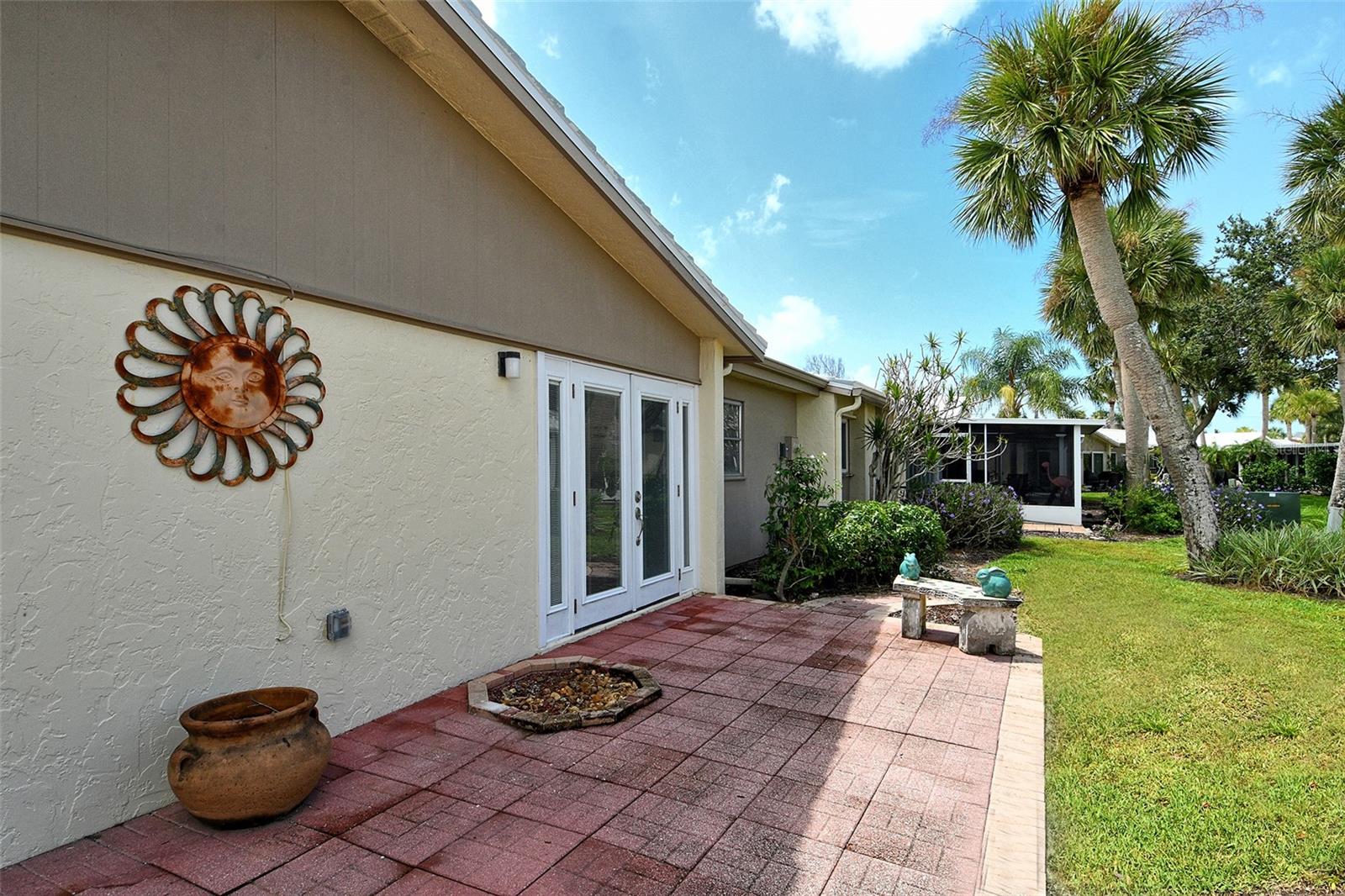 143 WHISPERING SANDS DR #V30