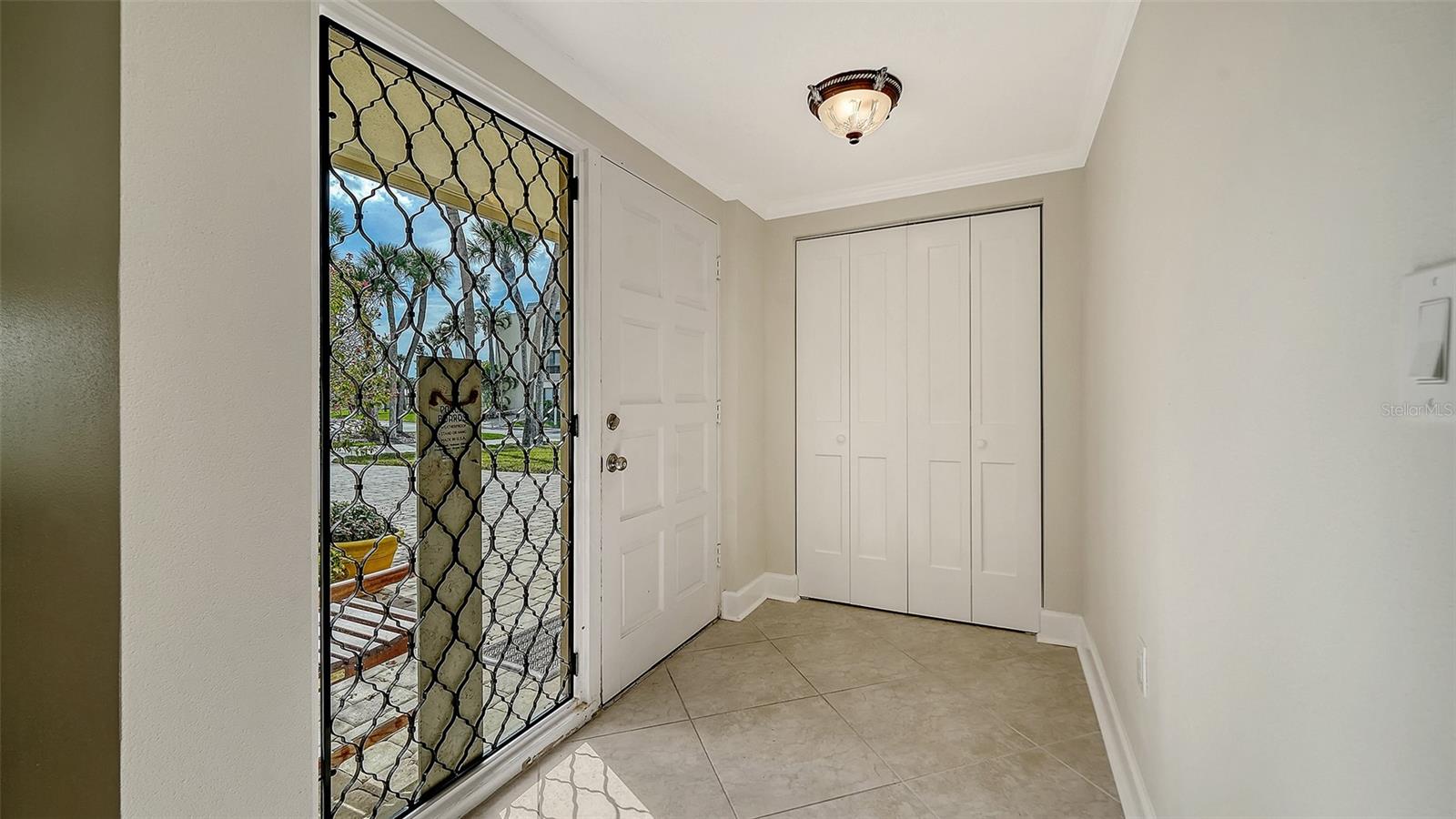 204 HOURGLASS WAY #V9